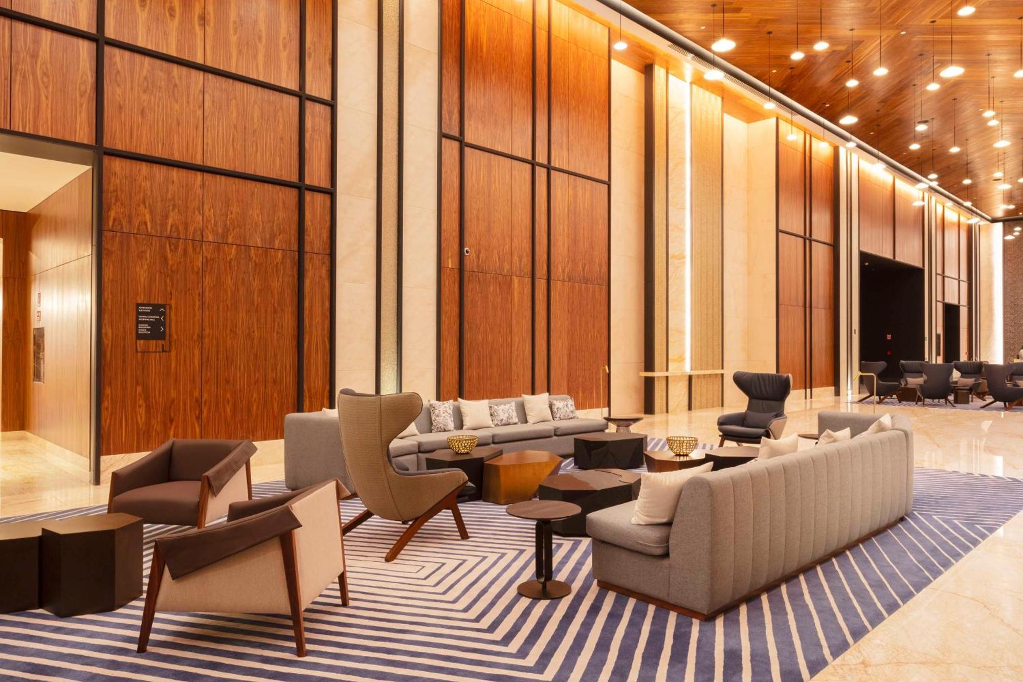 Hilton Monterrey Valle Екстер'єр фото