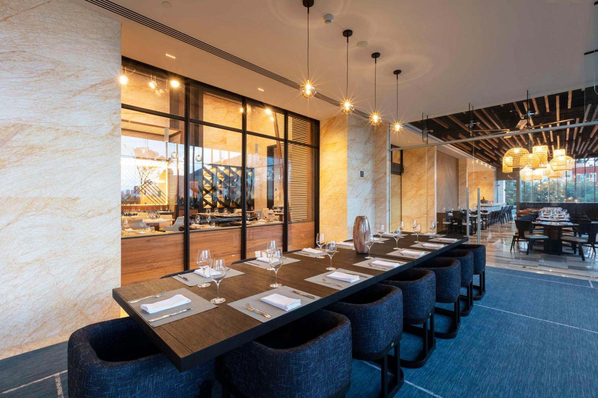 Hilton Monterrey Valle Екстер'єр фото